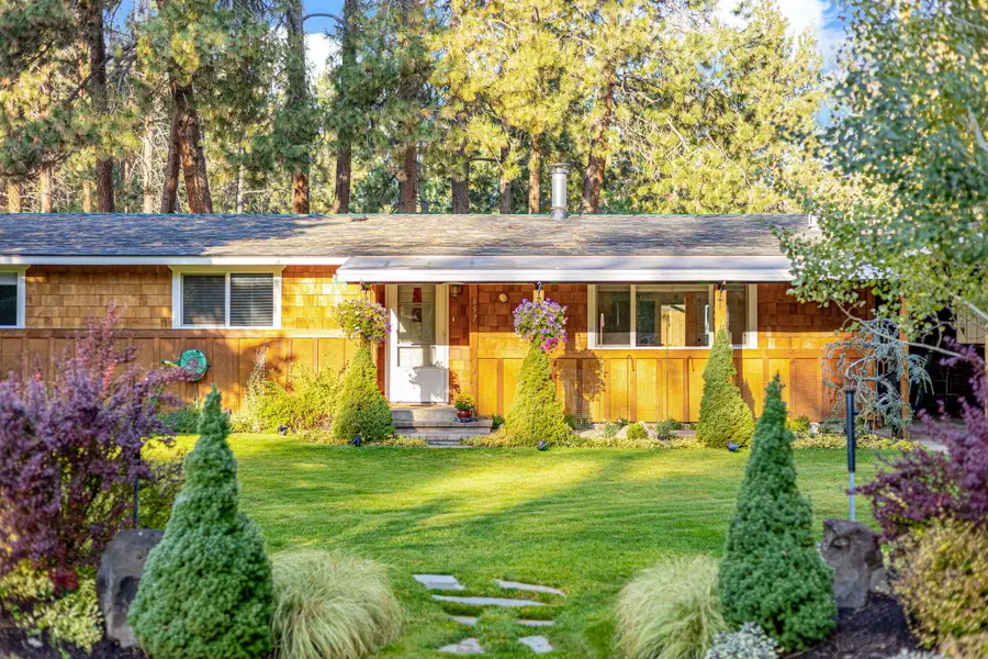 657 S Fir, Sisters, OR 97759 - Image #2