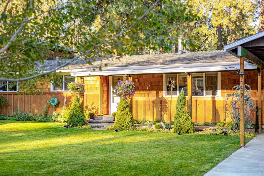 657 S Fir, Sisters, OR 97759 - Image #3