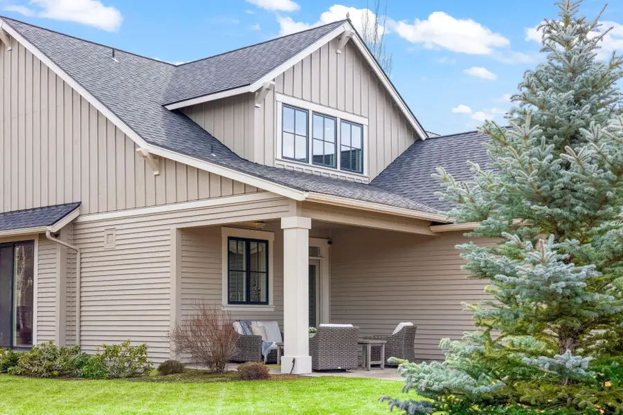 707 S Cottonwood, Sisters, OR 97759 - Image #2