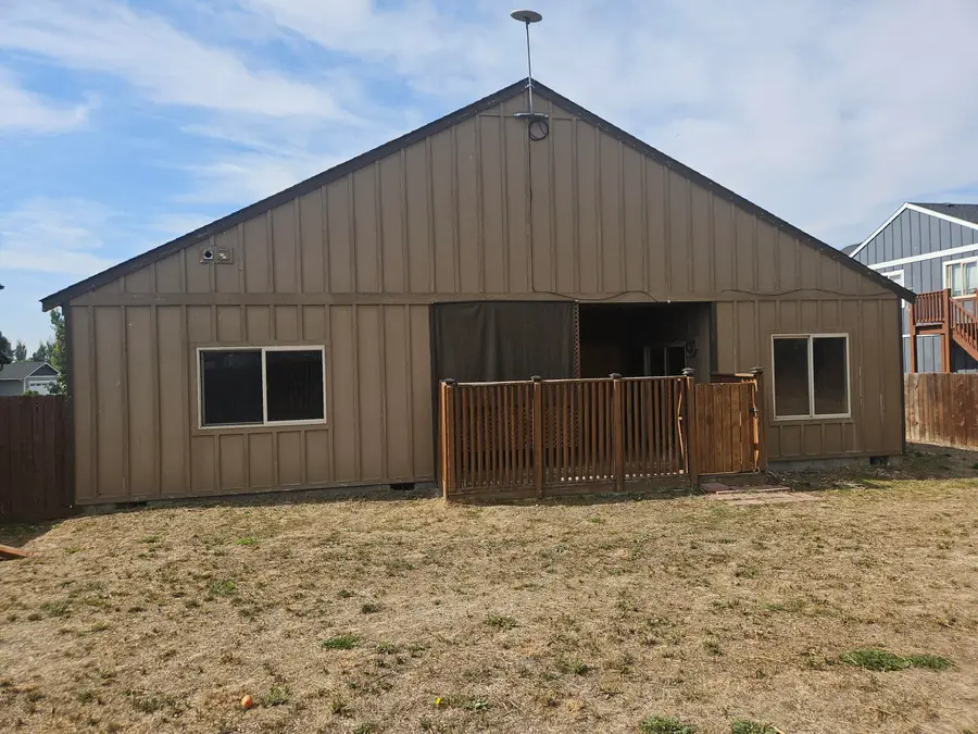 5257 Amberview Lane, Klamath Falls, OR 97603 - Image #2