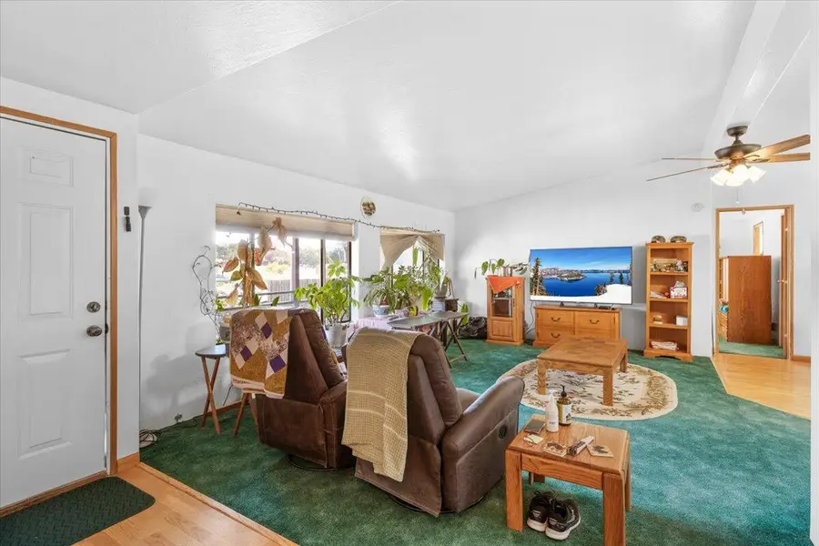 11615 Michael, Central Point, OR 97502 - Image #3