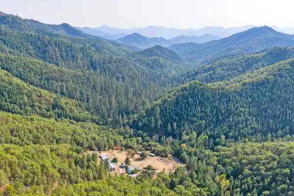 4220 Wards Creek, Rogue River, OR 97537