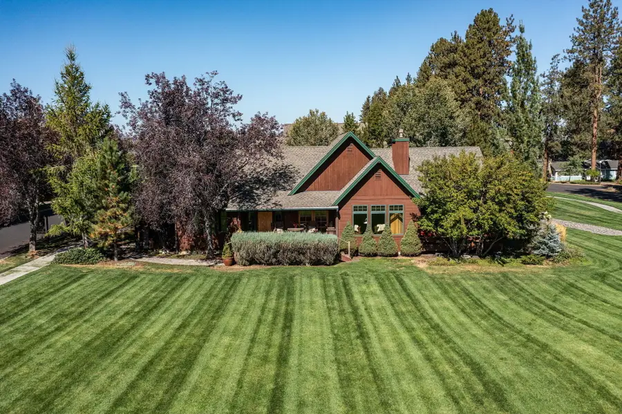 546 S Cottonwood, Sisters, OR 97759 - Image #2
