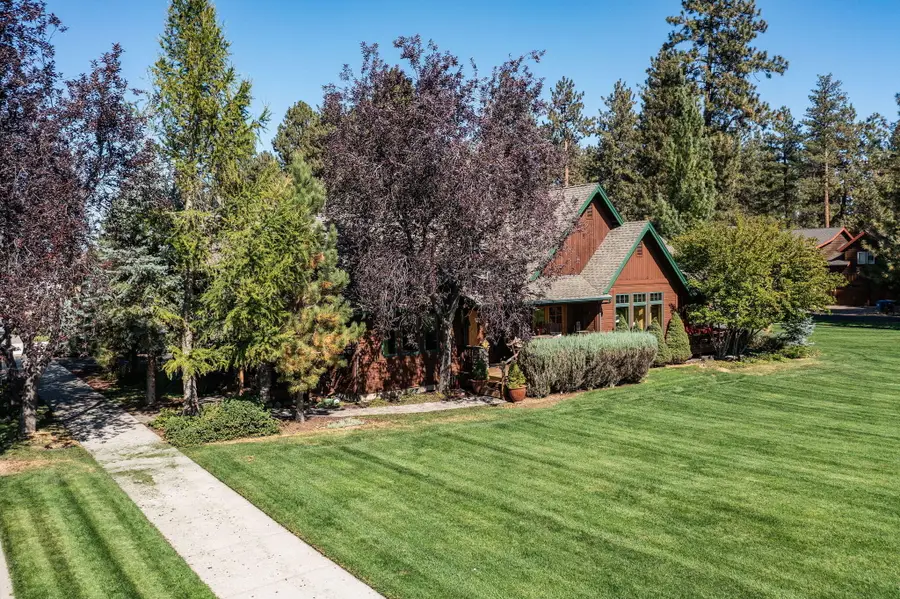 546 S Cottonwood, Sisters, OR 97759 - Image #3