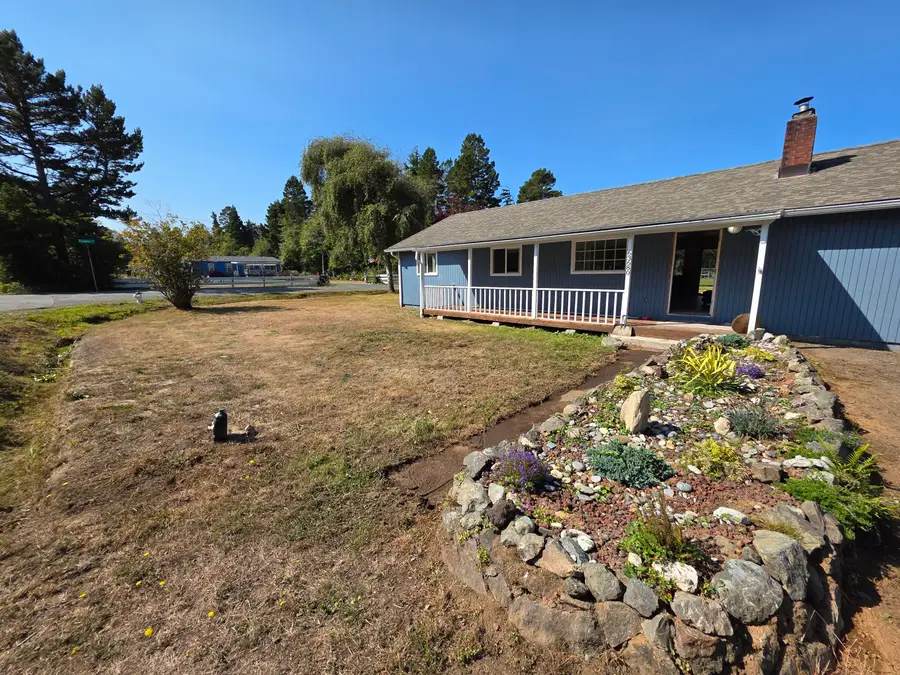 63680 Wallace, Coos Bay, OR 97420 - Image #2
