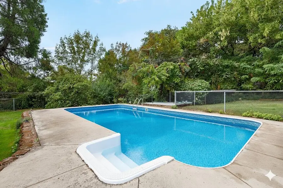 3307 Freeland, Central Point, OR 97502 - Image #2