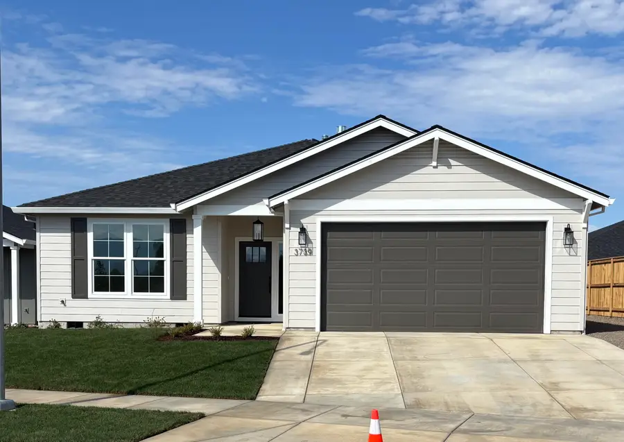 3739 Ford Drive, Medford, OR 97504 - #2