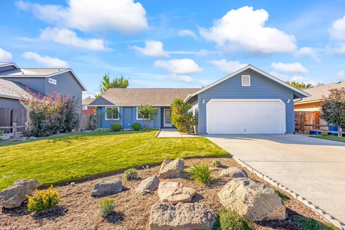 1942 NW Jackpine, Redmond, OR 97756 - Image #1