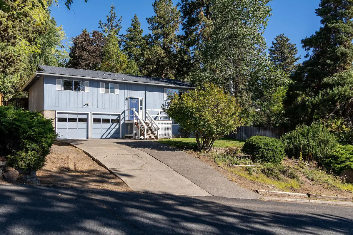 536 NW Saginaw, Bend, OR 97703 - Image #1