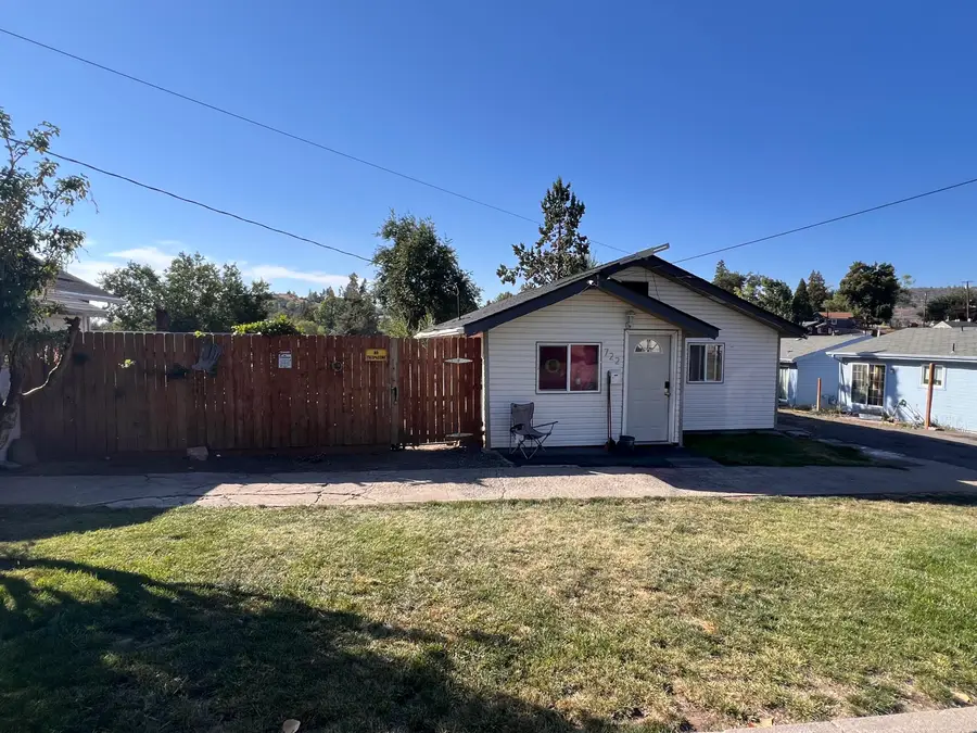 722 Donald, Klamath Falls, OR 97601 - Image #2