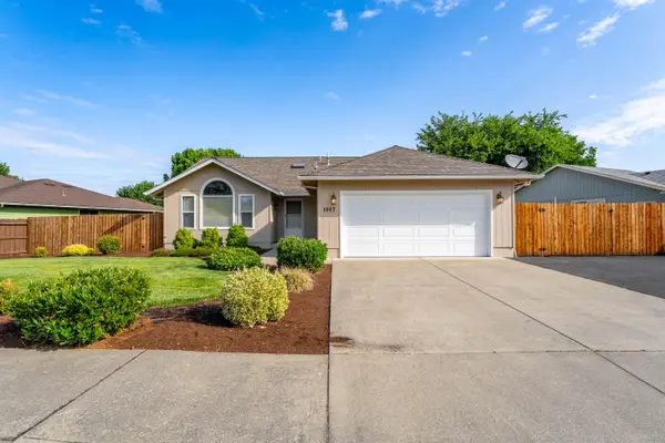 1017 Fairfield, Central Point, OR 97502