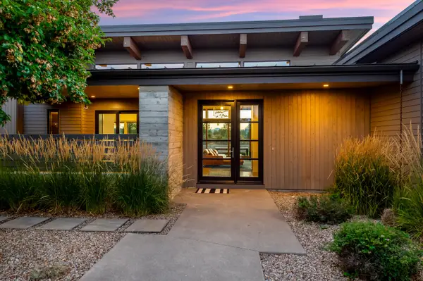 61785 Hosmer Lake, Bend, OR 97702