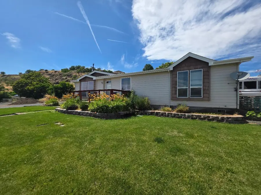 624 Dufur, Maupin, OR 97037 - Image #2