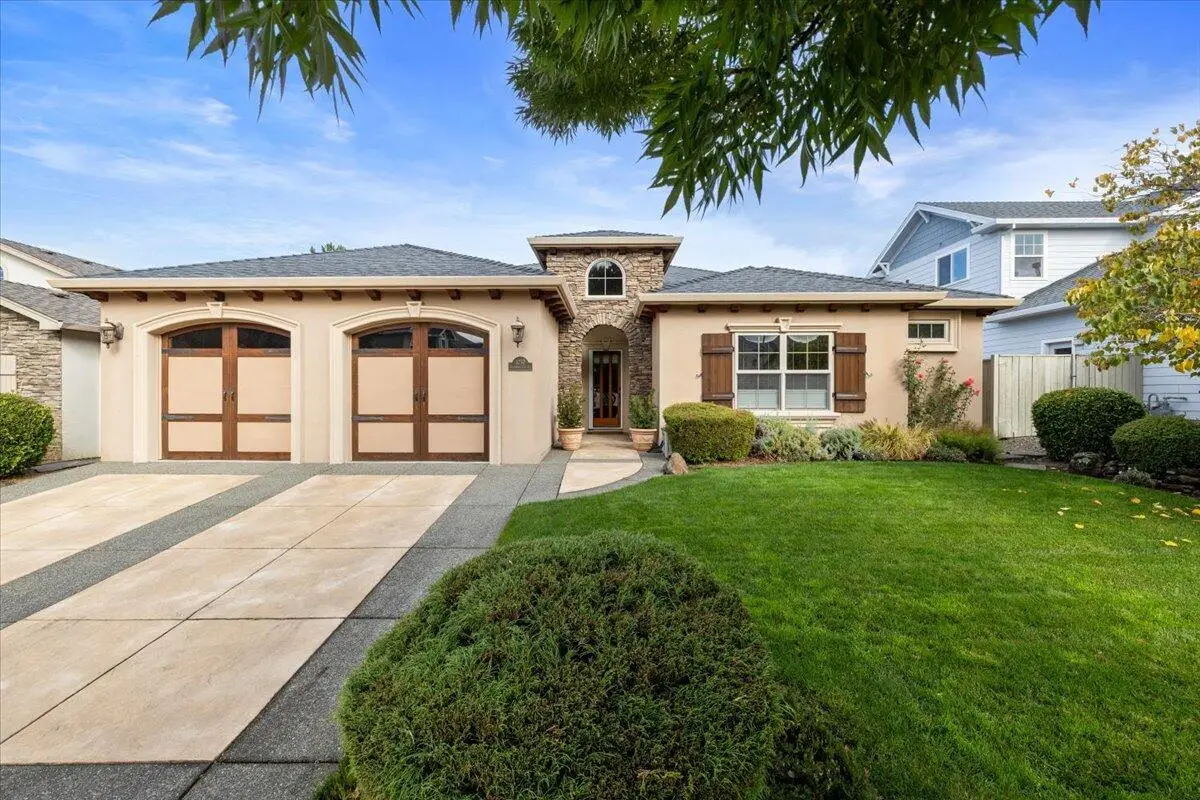 3757 Sherwood Park, Medford, OR 97504 - Image #1