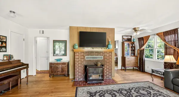 219 NE Outlook, Grants Pass, OR 97526