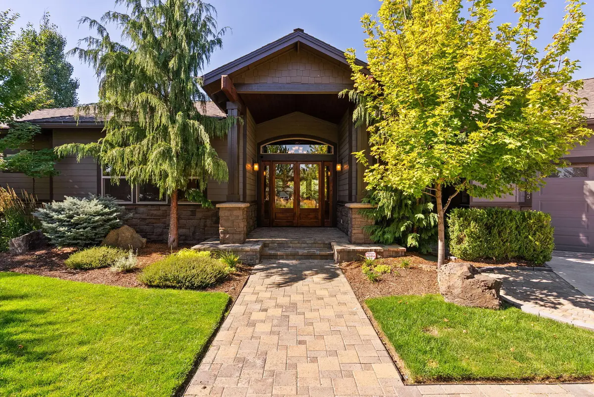 61245 Crescent, Bend, OR 97702 - Image #1