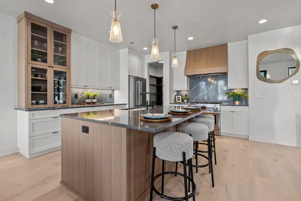 1183 NW Skyline Ranch, Bend, OR 97703