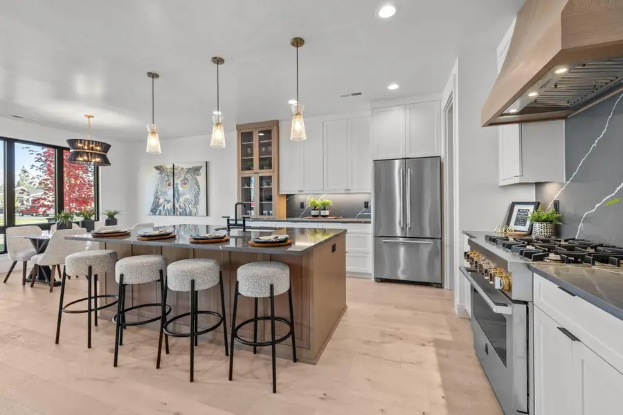 1183 NW Skyline Ranch, Bend, OR 97703 - Image #2