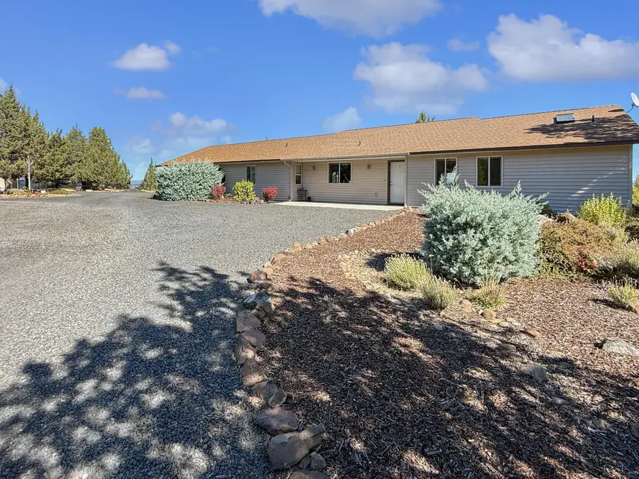6833 SE Raven Hill, Prineville, OR 97754 - Image #2