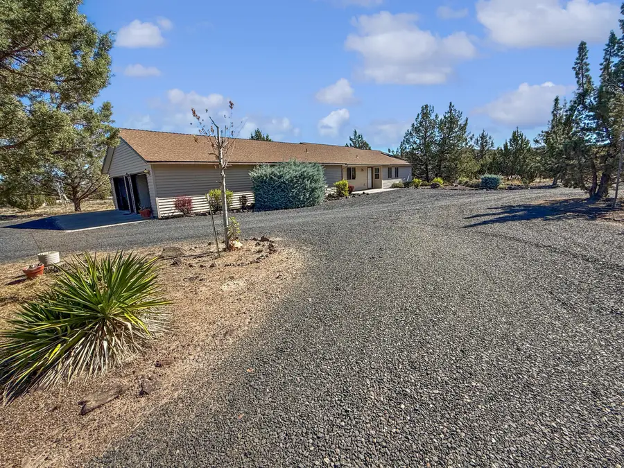 6833 SE Raven Hill, Prineville, OR 97754 - Image #3