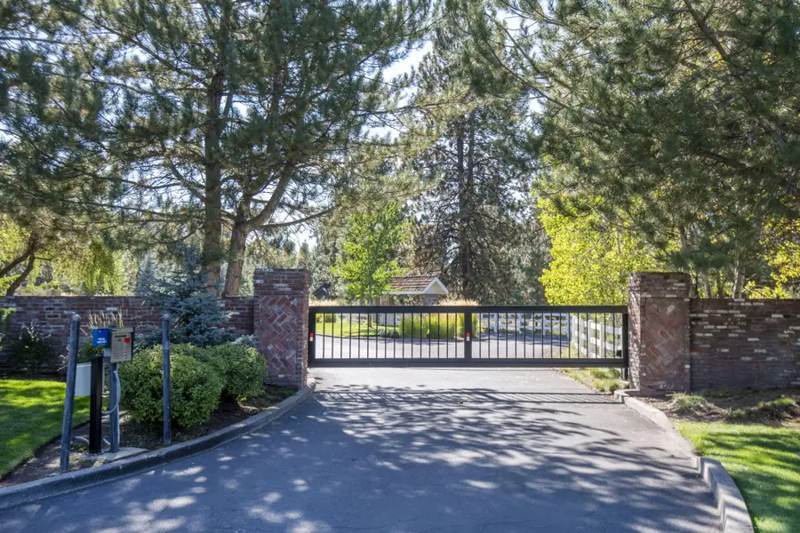 60287 Evening Star, Bend, OR 97702 - Image #2