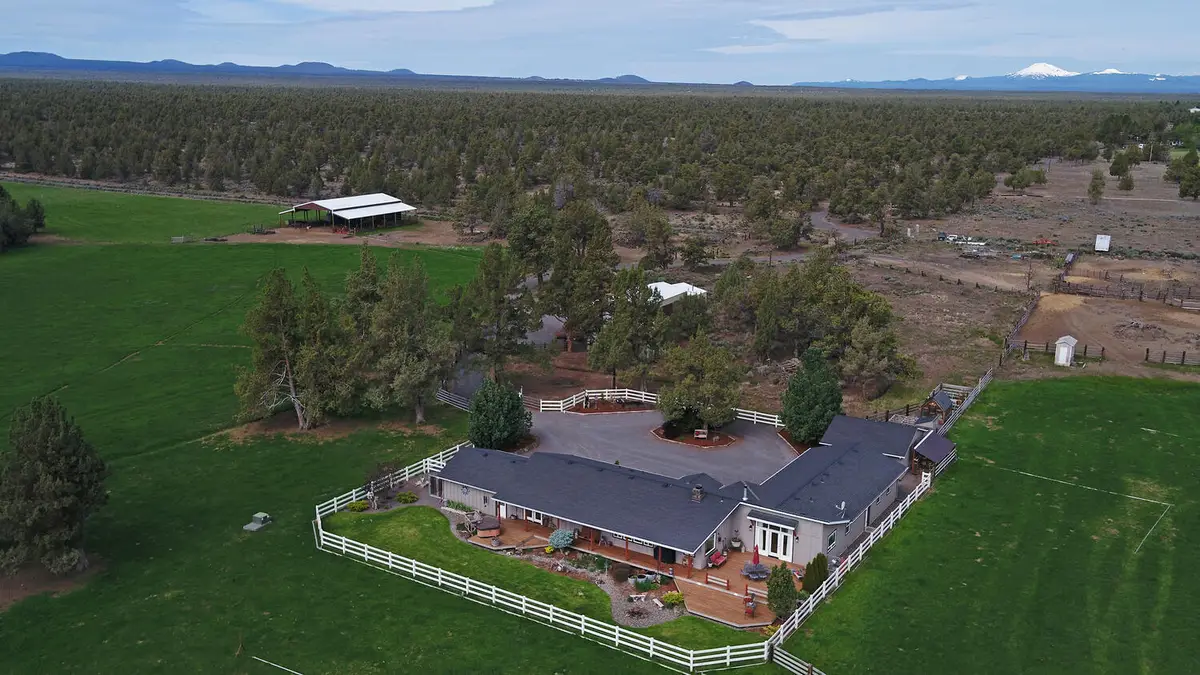 61140 Obernolte, Bend, OR 97701 - Image #1