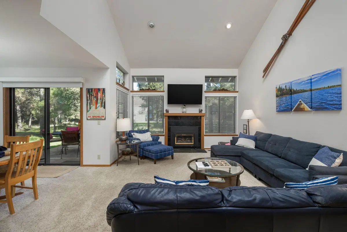 17712 Lake Aspen, Sunriver, OR 97707 - Image #1