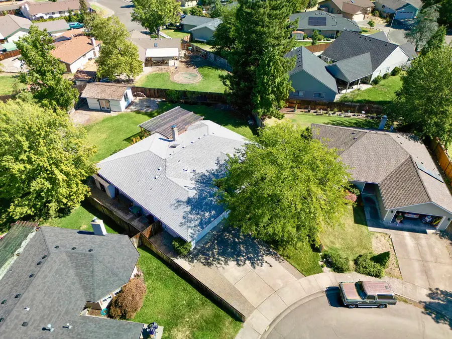 2458 Sheffield, Medford, OR 97504 - Image #3