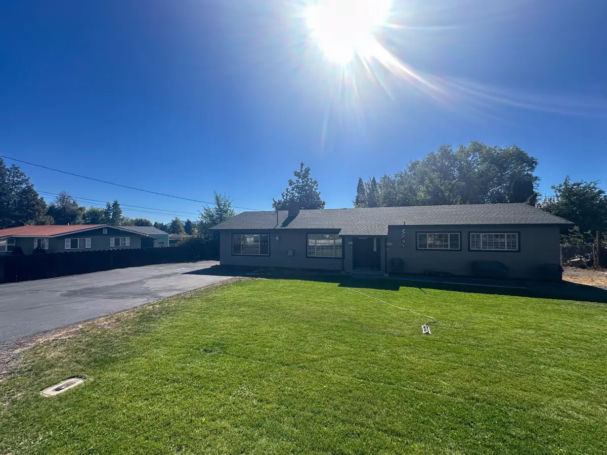 5912 Onyx, Klamath Falls, OR 97603 - Image #1