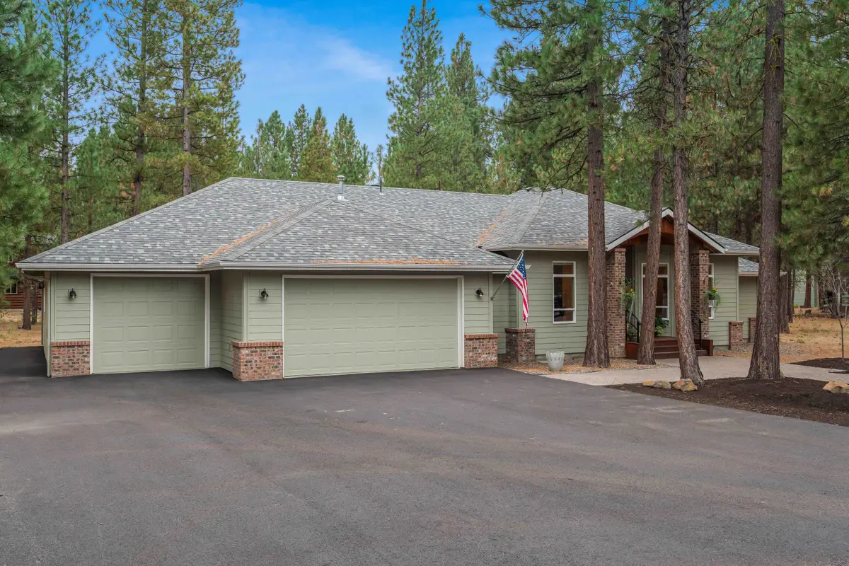 14213 Clearwater, La Pine, OR 97739 - Image #1