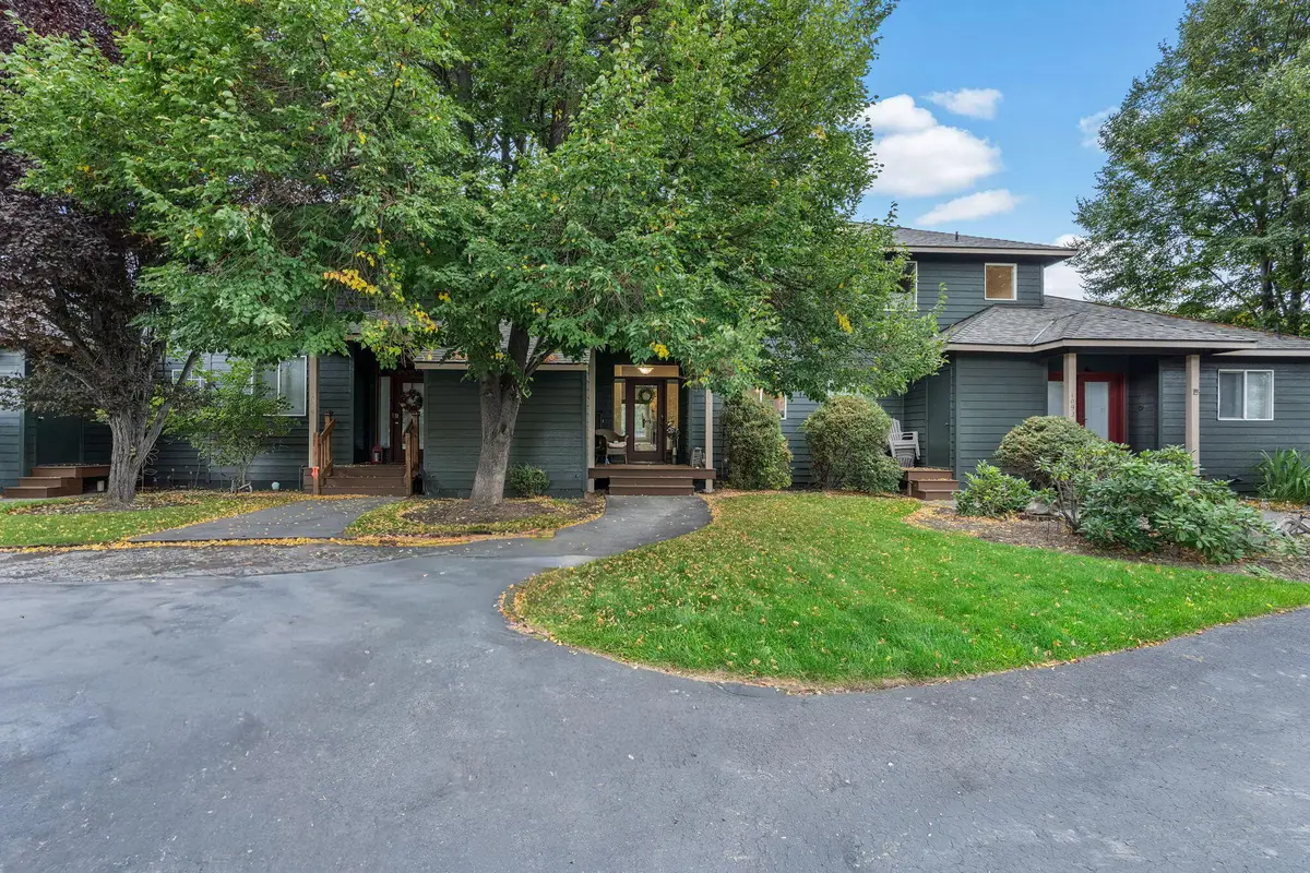 1084 Golden Pheasant, Redmond, OR 97756 - Image #1