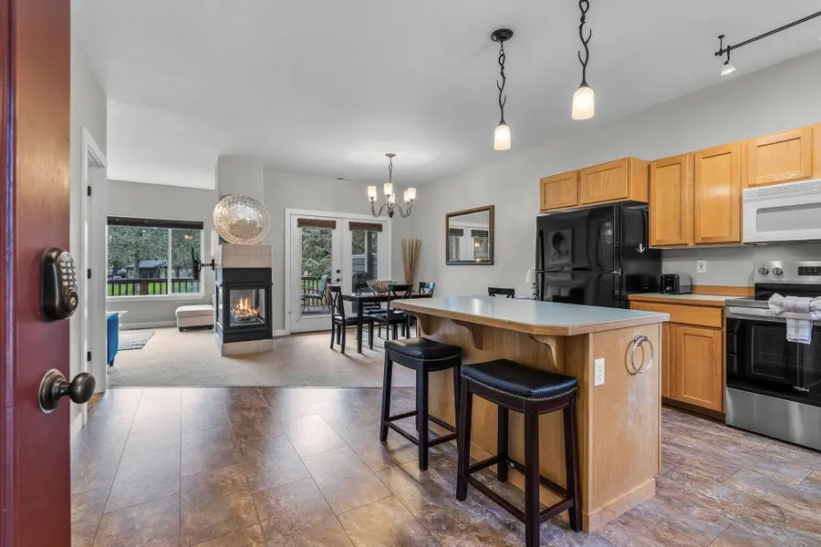 1084 Golden Pheasant, Redmond, OR 97756 - Image #3