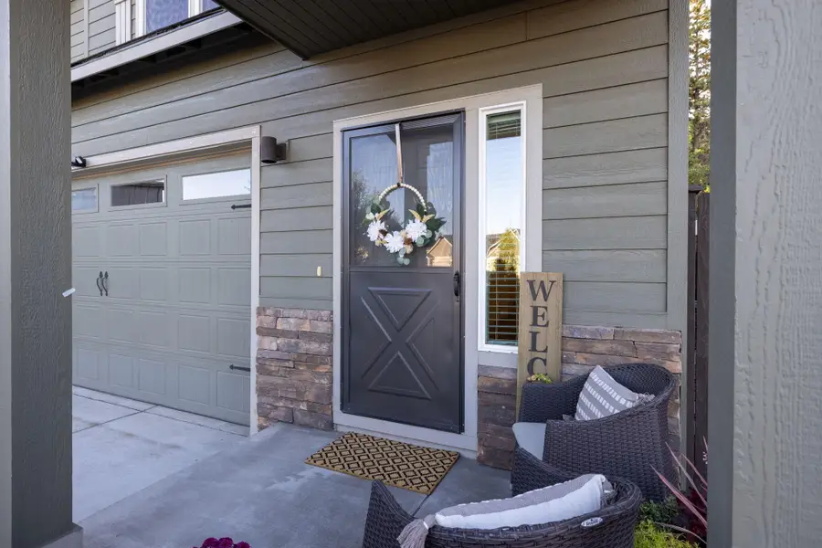 2975 NE Quiet Canyon, Bend, OR 97701 - Image #2