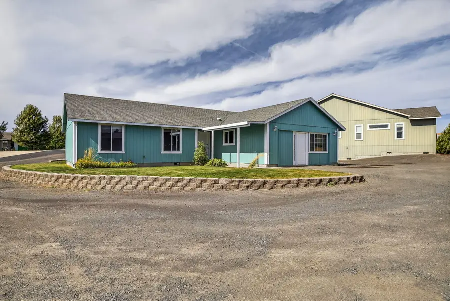 849 SE Dacotah, Madras, OR 97741 - Image #2