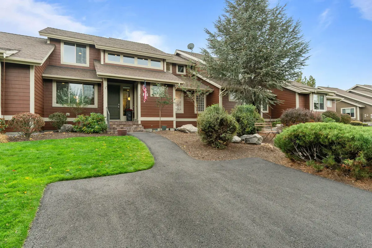 10942 Village, Redmond, OR 97756 - Image #1