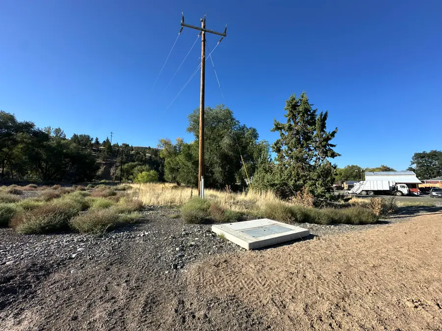 NE 7th, John Day, OR 97845 - Image #2