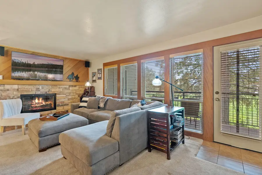 18575 SW Century, Bend, OR 97702 - Image #3