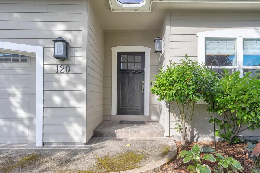 120 Gold River, Grants Pass, OR 97527 - Image #3