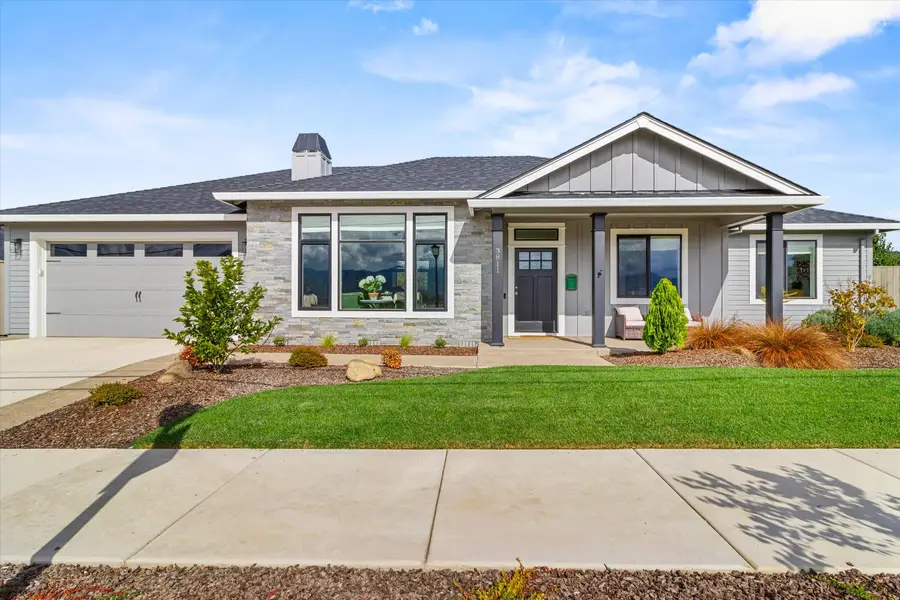 3811 Coal Mine Road, Medford, OR 97504 - #3