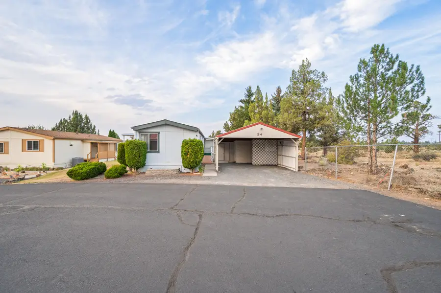 6100 S Highway 97, Redmond, OR 97756 - Image #2