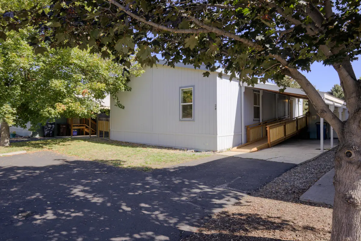 1201 SW 28th, Redmond, OR 97756 - Image #1