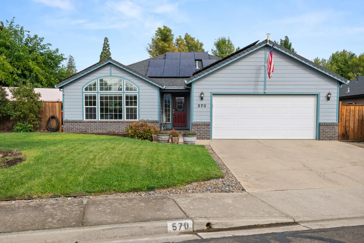 570 Bachand, Central Point, OR 97502 - Image #1