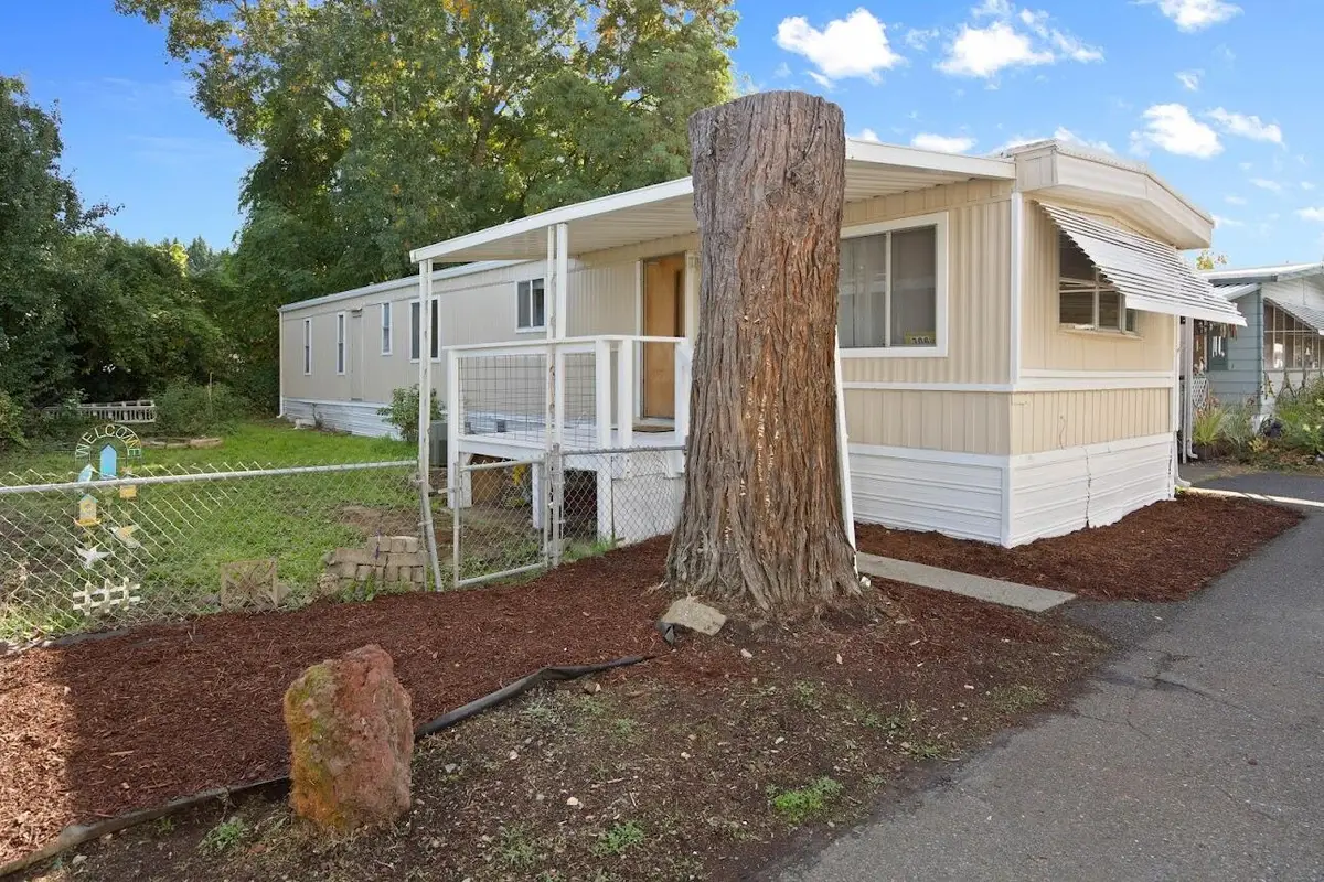 306 Sandlewood, Grants Pass, OR 97526 - Image #1