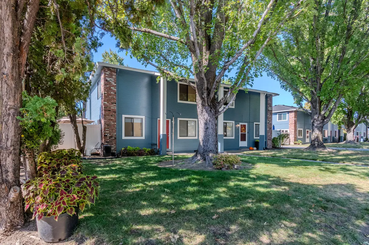 2215 Poplar Drive #2, Medford, OR 97504 - Image #1