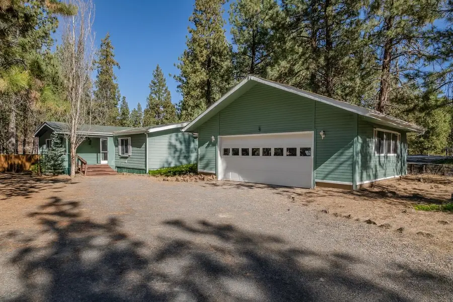 18882 River Woods Drive, Bend, OR 97702 - Image #2