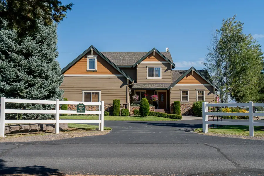 61416 Cougar Trail, Bend, OR 97701 - #2