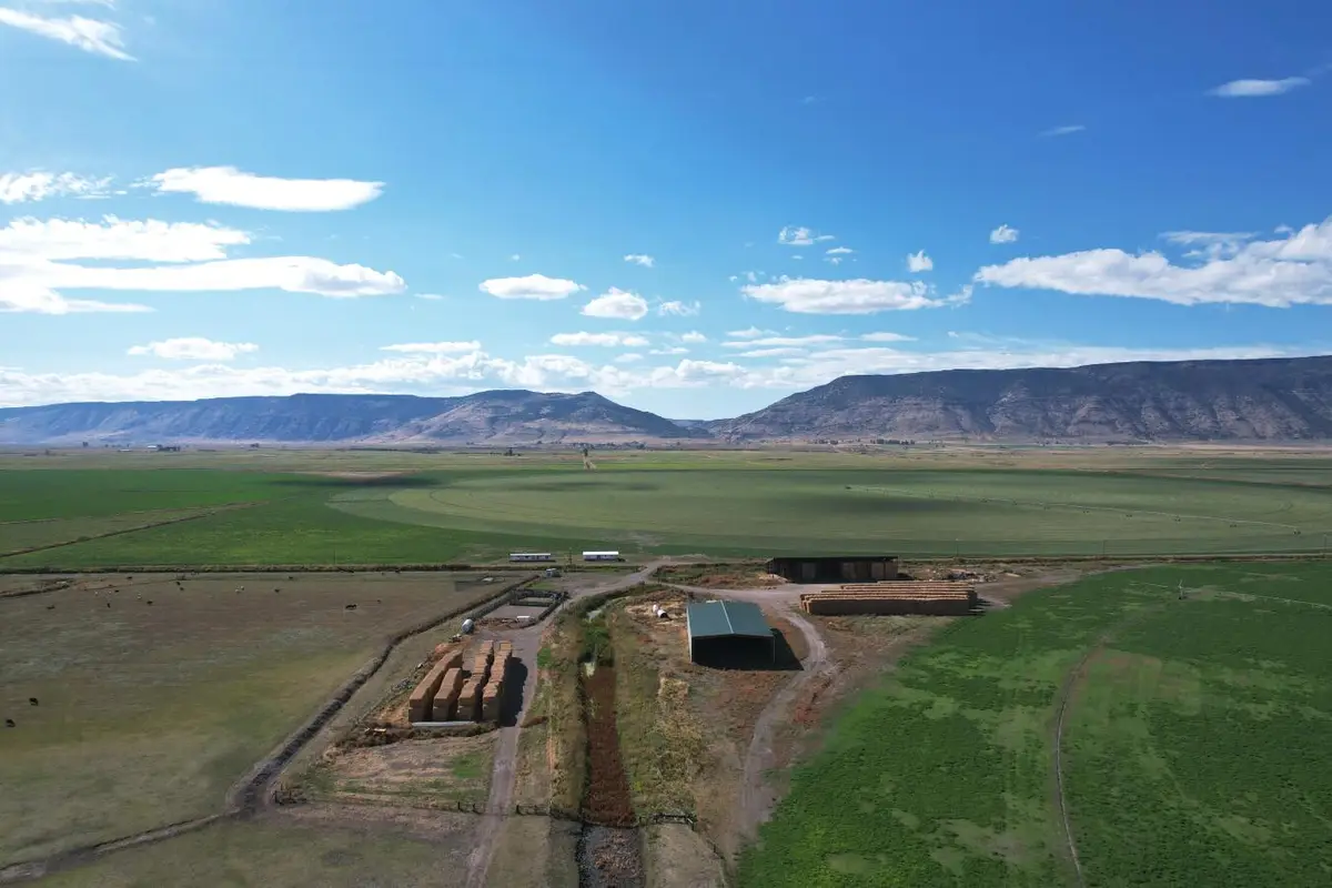 22566 Highway 140, Adel, OR 97620 - Image #1