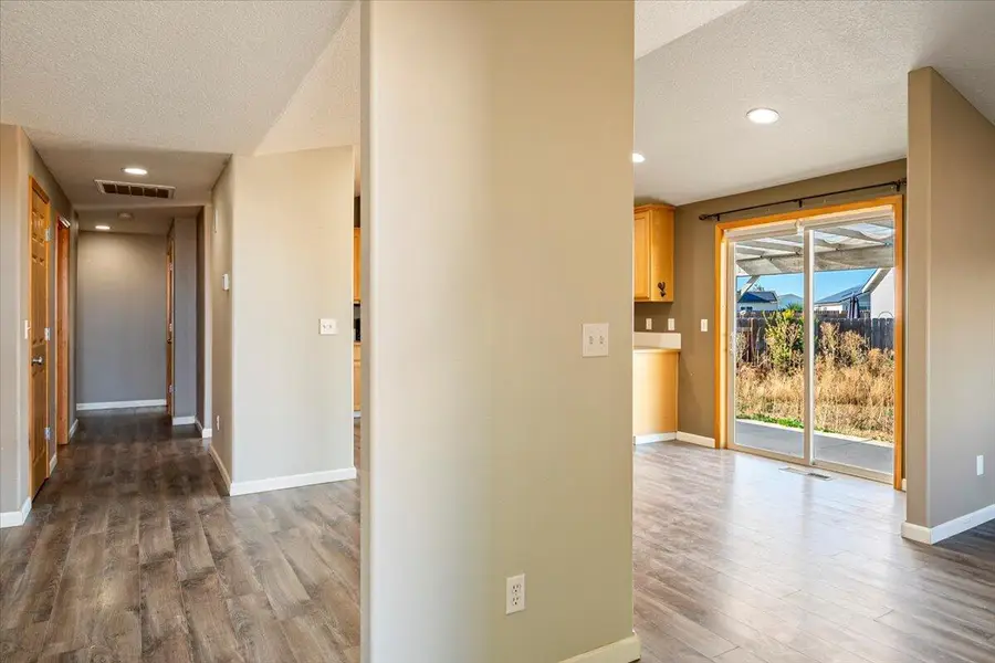 546 E A, Culver, OR 97734 - Image #3