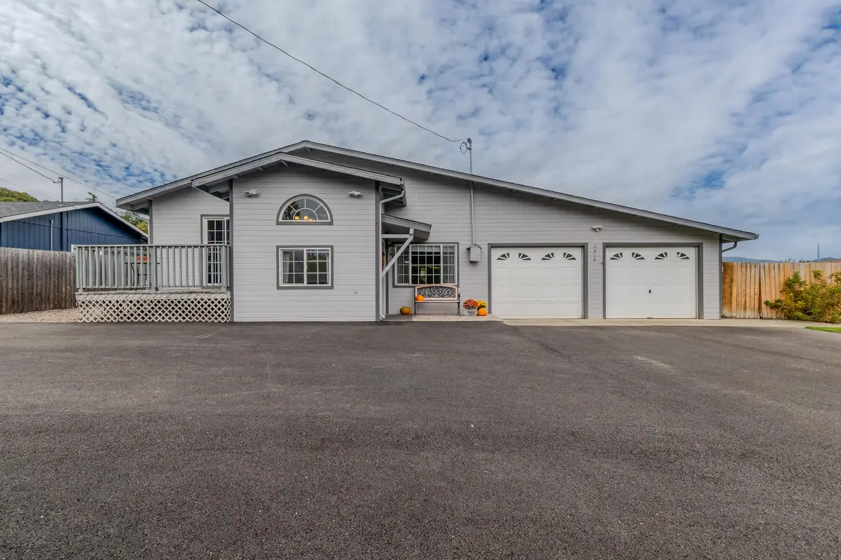 2810 Georgia Street, Medford, OR 97501 - #1