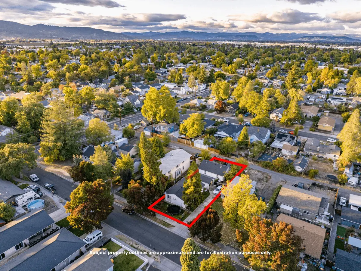1036 W 12th, Medford, OR 97501 - Image #1